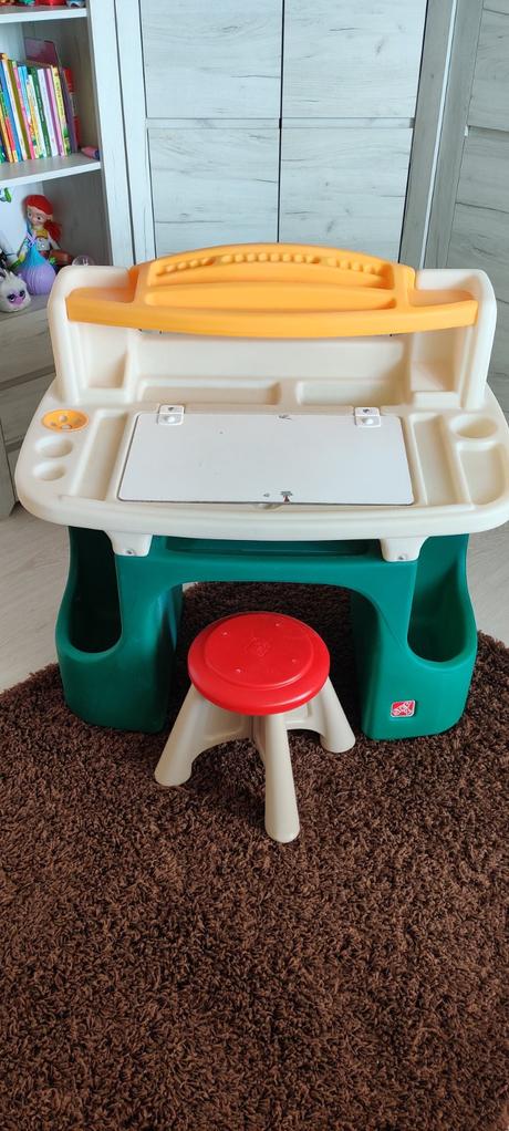 Pisaci stolik step 2,