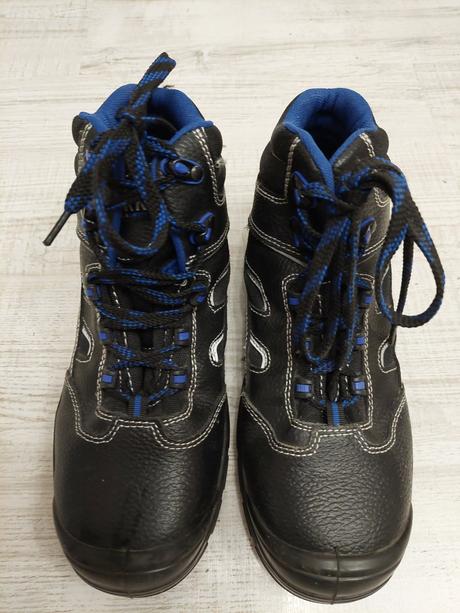 Bezpečnostná pracovná obuv, 42