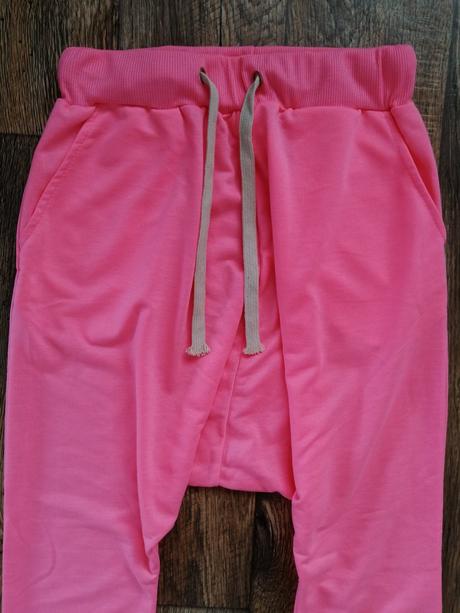 Dámske tepláky, m / s