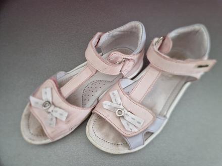 Sandalky, wanda,29