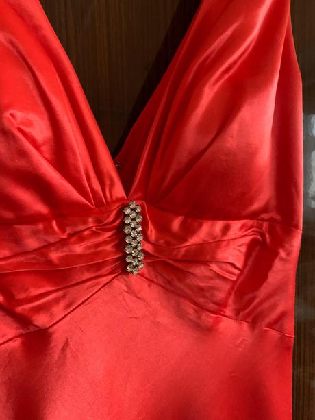 Koralovo červené šaty, morgan,38