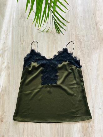 Krásny top na ramienka značky stradivarius, stradivarius,s