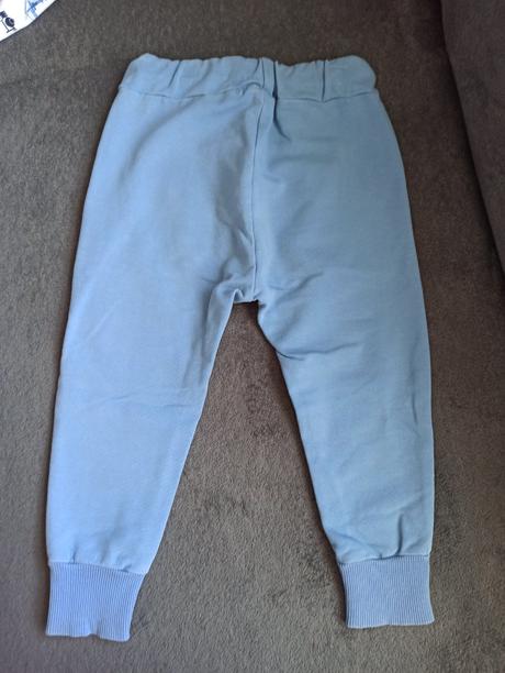 Tepláky despacito, 92