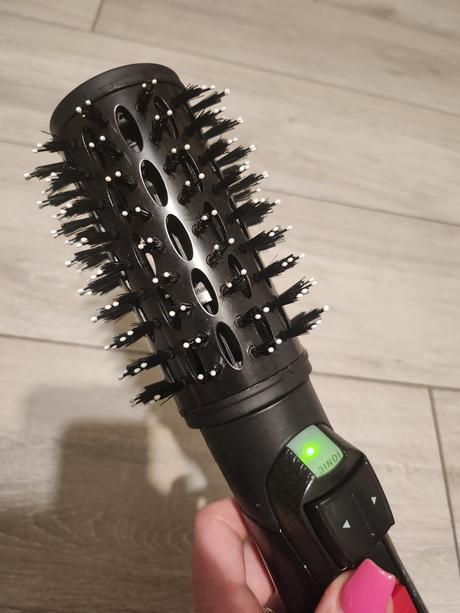 Teplovzdušná rotačná kefa babyliss pro,