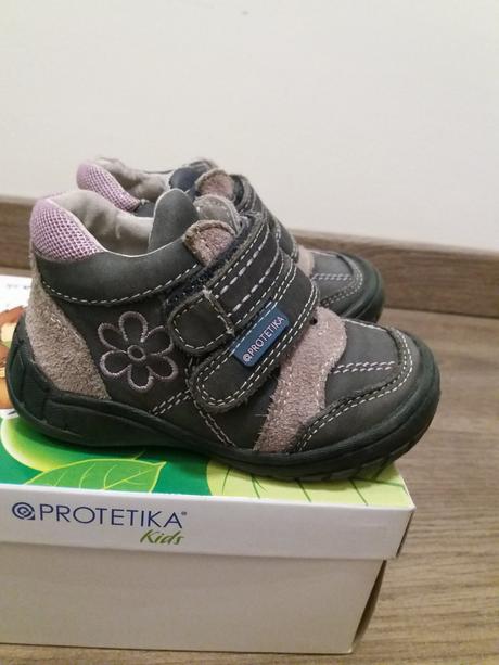 Protetika ela navy č.20, protetika,20