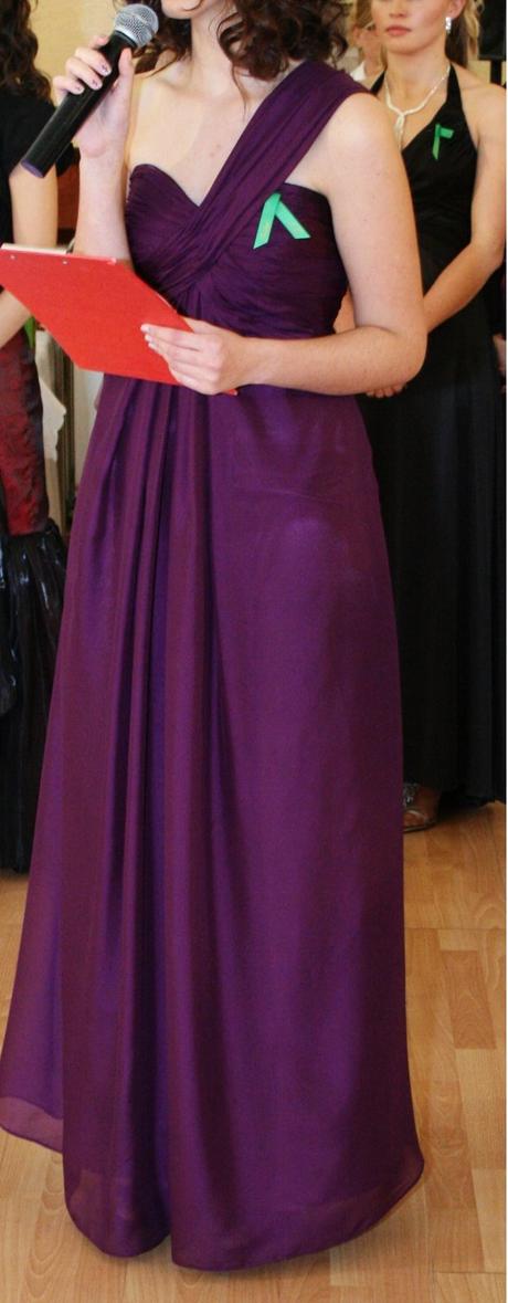 Šifónové spoločenské šaty 38-40, 38