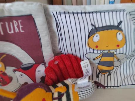 Interaktívna knižka pre bábätká - mamas & papas,