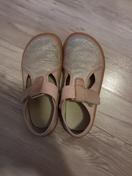 Barefoot froddo, froddo,29