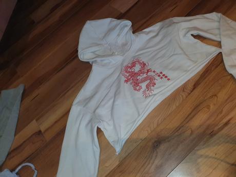 Super mikina shein 152, 152