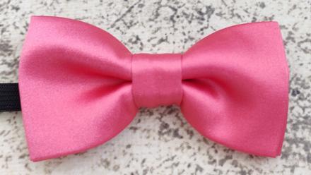 Chlapčenský motýlik,