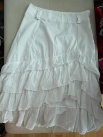 Romantická sukna, m