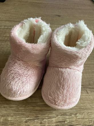 Papučky malicke, <17