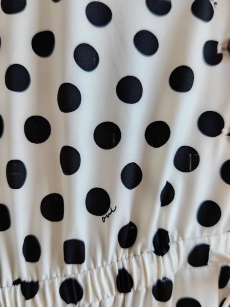 Oui elegantné luxusné krásne kvalitné saty, m