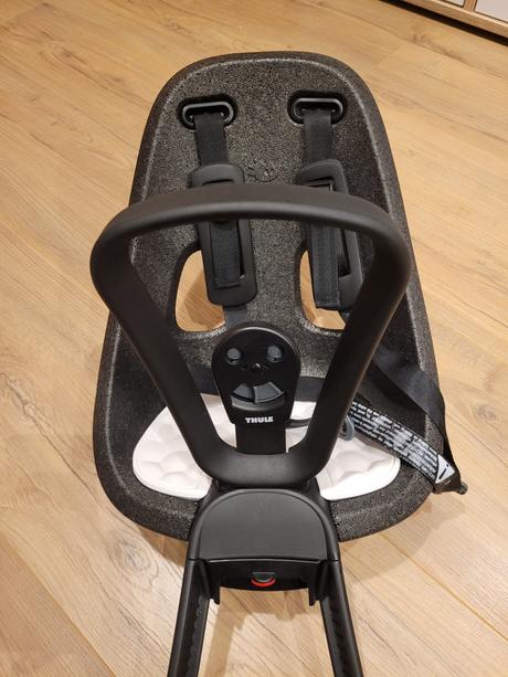Sedačka na bicykel thule  yepp nexxt, 