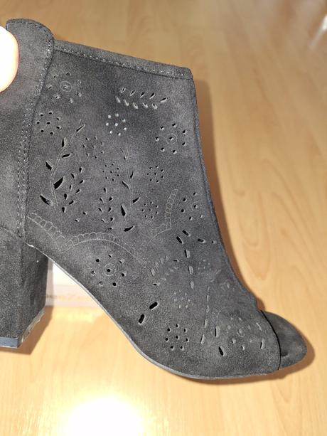 Pekné topánočky deezee, 38