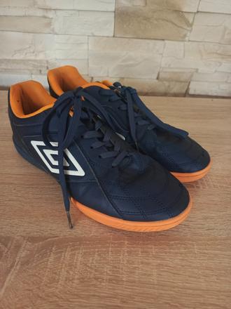 Halovky umbro, umbro,41