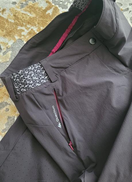 Dámske turisticke nohavice 2v1, decathlon,s