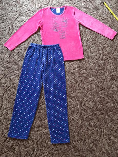 Teplé pyžamo, vienetta kids,140