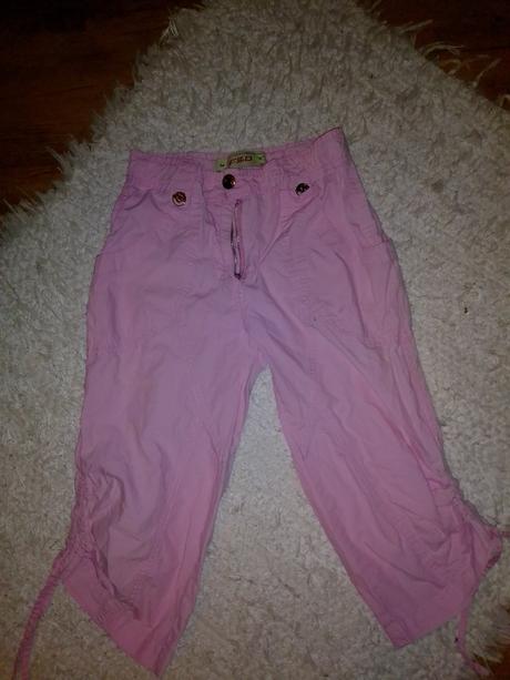 Predam tristvrtove nohavice, 146