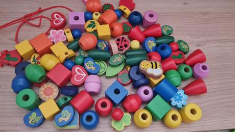 Hape navliekacie korále - mix, 