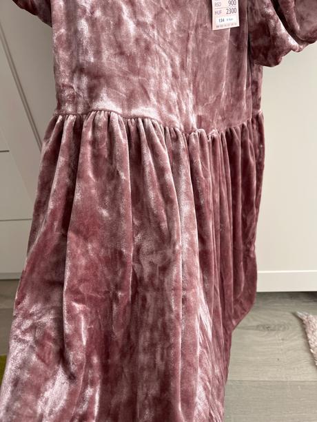 Semišove saty nove, pepco,134