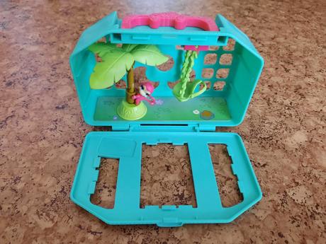 Polly pocket domček, 