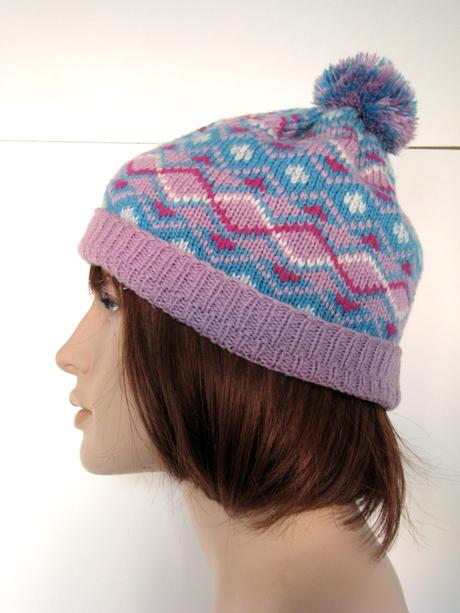 Ručne pletená a vyšívaná čiapka, m