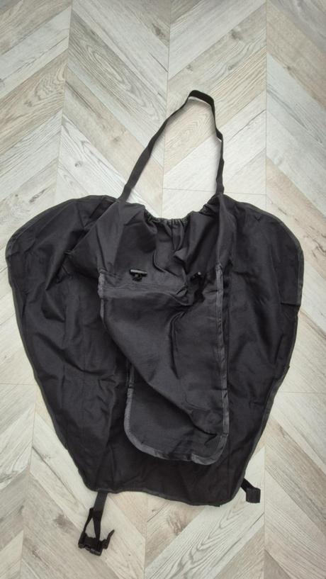 Univerzálna clona na kočík, 