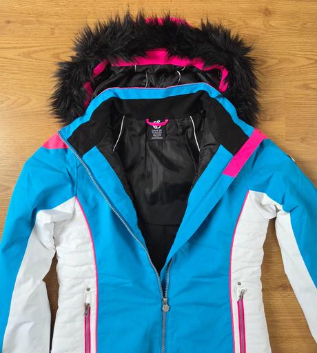 Predám lyžiarsku súpravu, 176