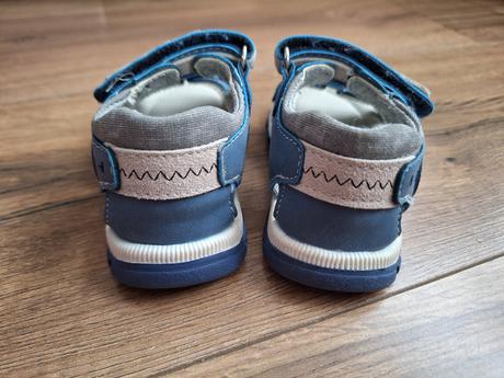 Sandálky action boy, 20