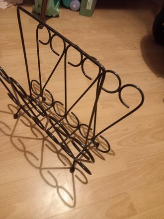 Stojan na časopisy, 