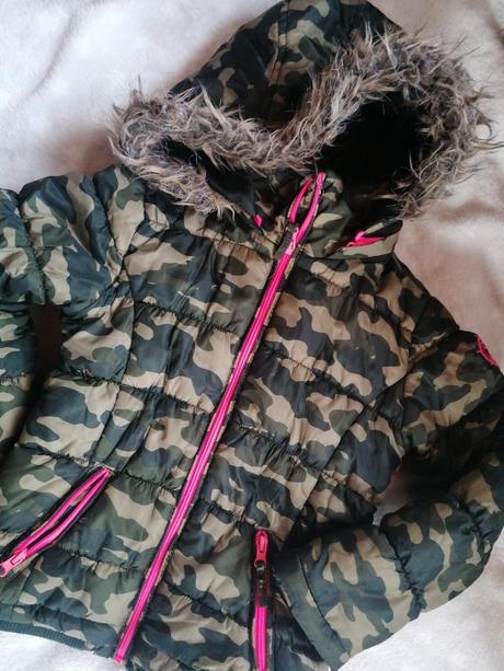 Maskáčová zimná bunda, 128