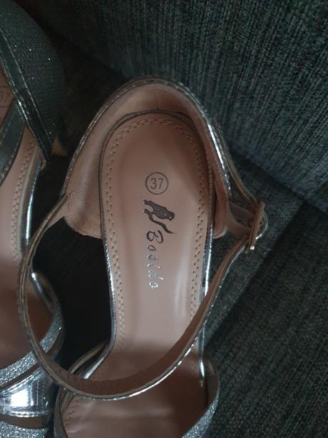Sandále, 37