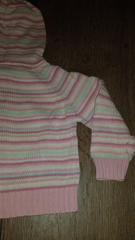 Ružový svetrík, just play,92