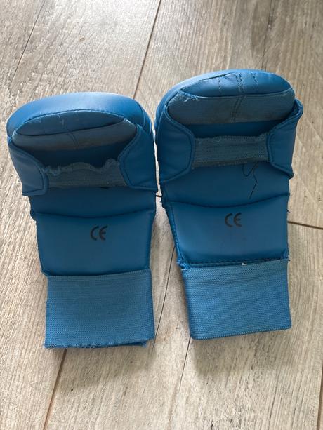 Karate rukavice, 