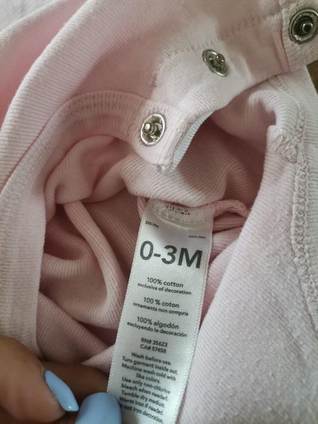 Dievčenské bledoružové body, 62