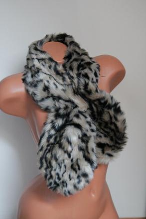 Kožušinkový šál na kabát alebo bundu, 