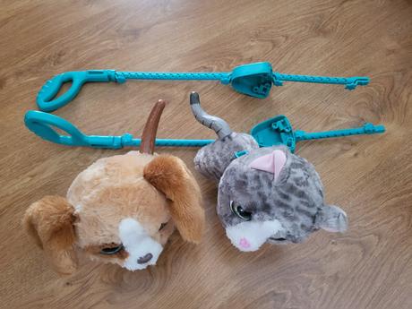 Furr real friends - macka a psik, 