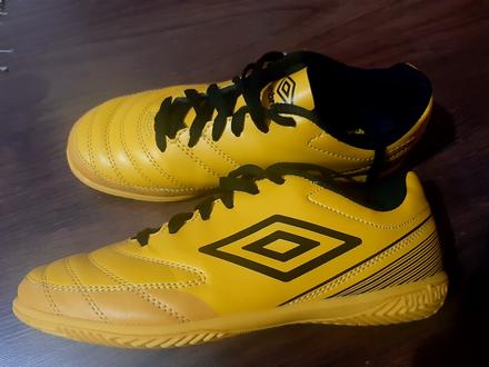 Botasky, umbro,36