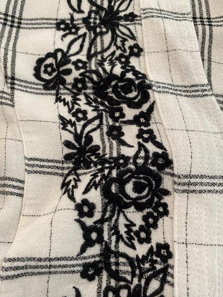 Zara šaty s výšivkou, zara,m