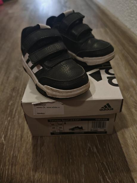 Botasky adidas, adidas,23