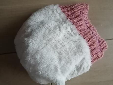 Zimná čiapka so srdiečkami, 122