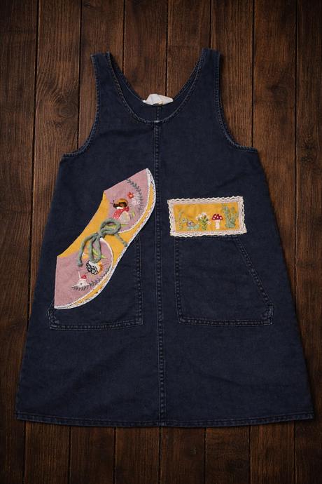 Riflové šaty s runpu vyšivkou, h&m,122