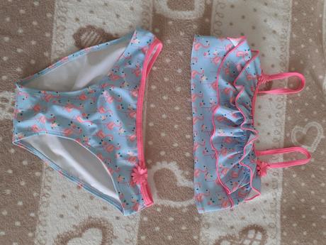 Dievčenské plavky, 122