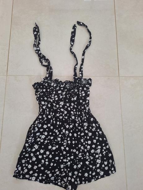Predam letny overal, sinsay,xs