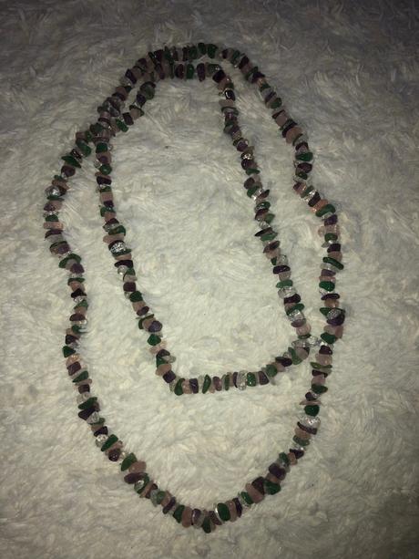 Dlhy nahrdelnik ruženín+ametyst+krištáľ +avanturín,