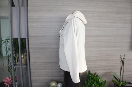 Bundicka s kapucnou, m