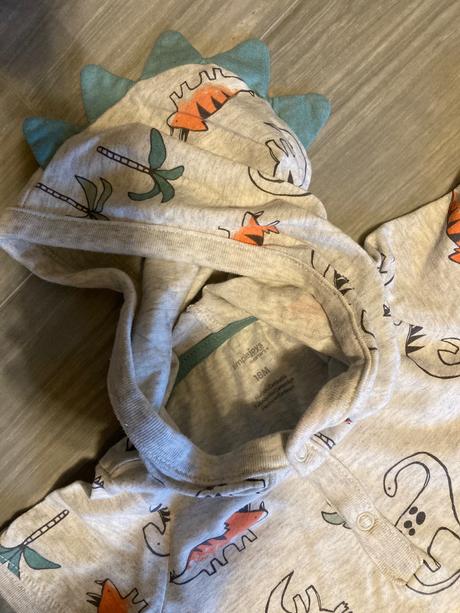 Overaly/opaľovačky 3ks carters 18m, top stav, carter's,86