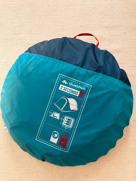 Quechua kempingový samorozkladací stan, 