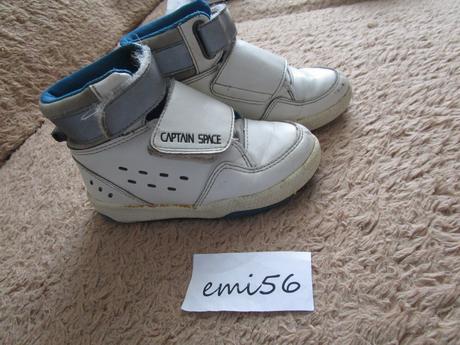 2940. svietiace botasky celé, 25